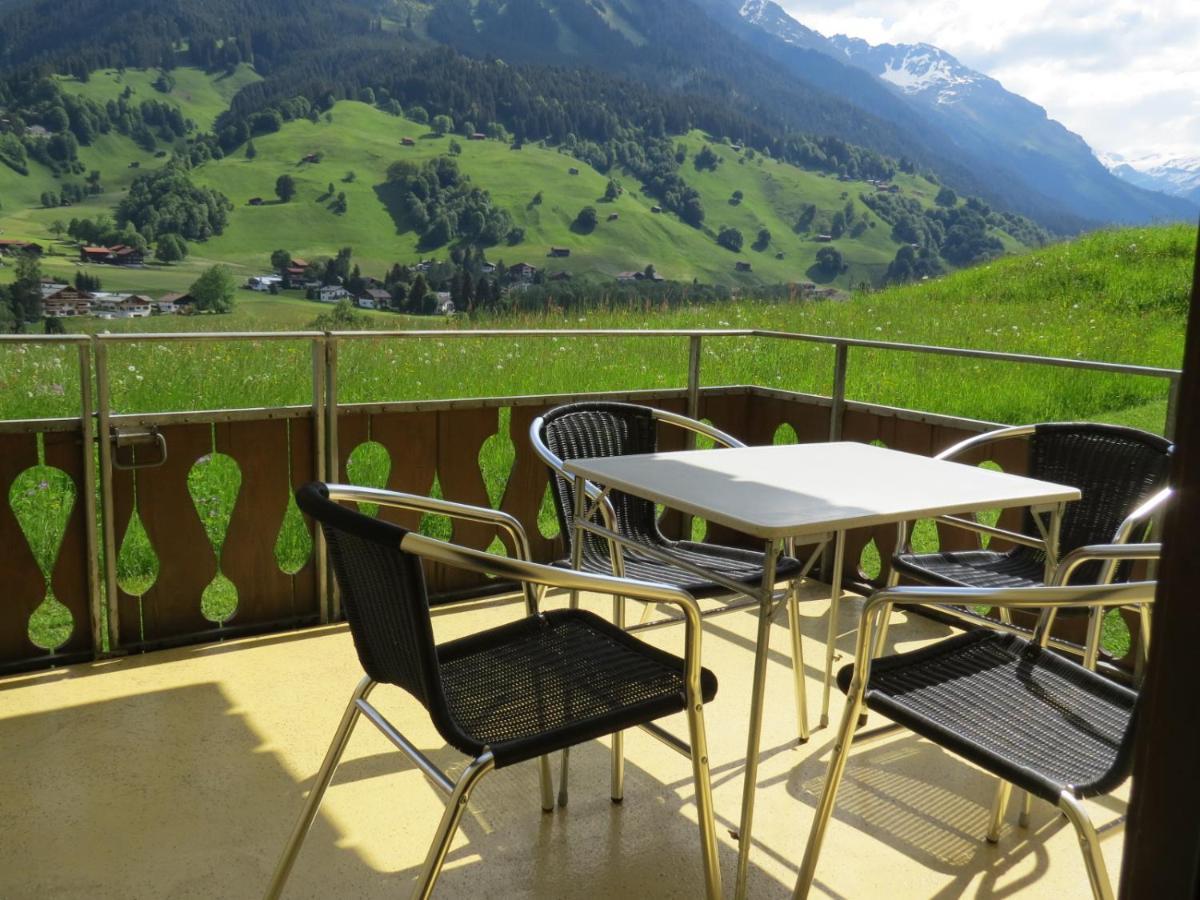 Appartement In Hus Signal Met Prachtig Uitzicht Op De Bergen Klosters Kültér fotó