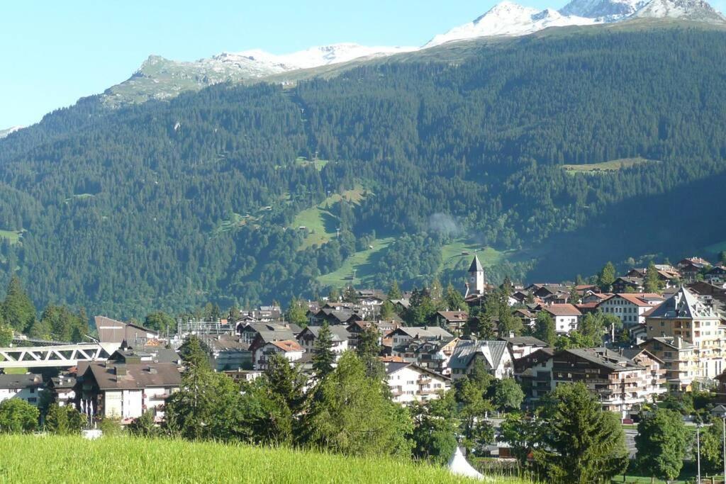 Appartement In Hus Signal Met Prachtig Uitzicht Op De Bergen Klosters Kültér fotó