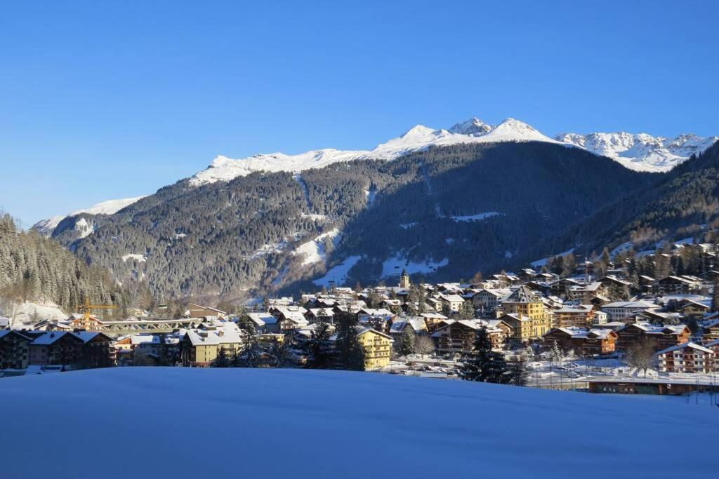 Appartement In Hus Signal Met Prachtig Uitzicht Op De Bergen Klosters Kültér fotó