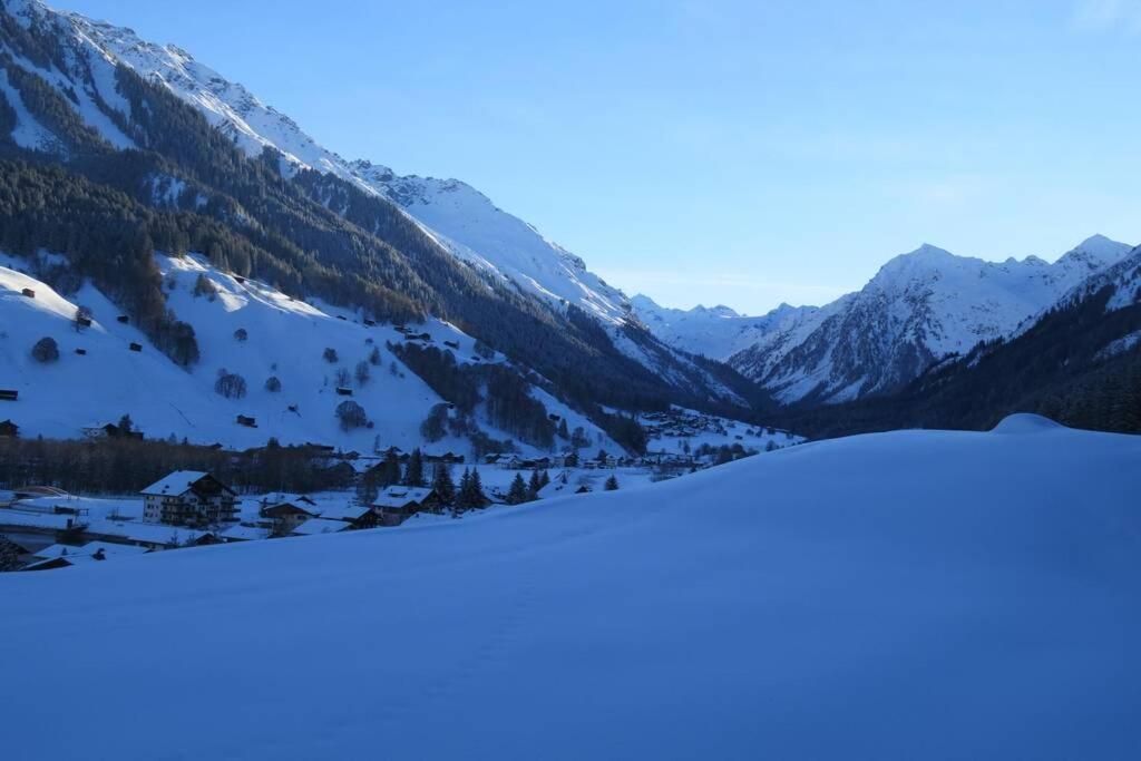 Appartement In Hus Signal Met Prachtig Uitzicht Op De Bergen Klosters Kültér fotó